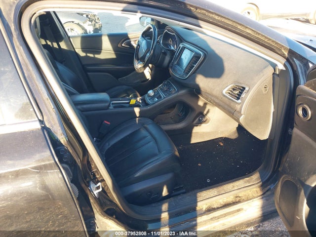 Chrysler 200 Limited Platinum 2017 1C3CCCAB5HN503709 Image 5