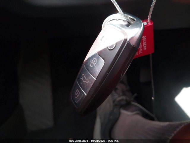 2019 AUDI A8 WAU8DAF86KN005202 Photo 10