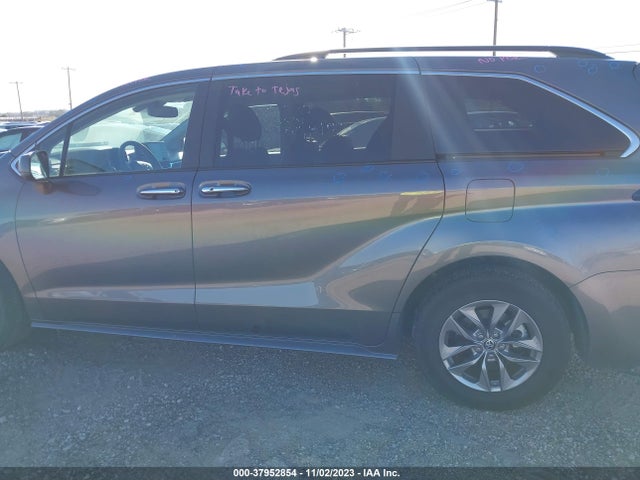 2023 TOYOTA SIENNA XLE VIN: 5TDYRKECXPS154469