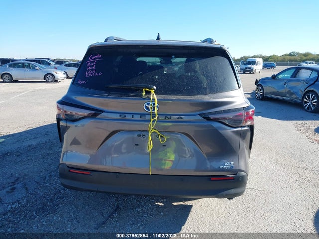 2023 TOYOTA SIENNA XLE VIN: 5TDYRKECXPS154469
