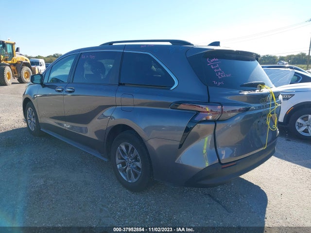 2023 TOYOTA SIENNA XLE VIN: 5TDYRKECXPS154469
