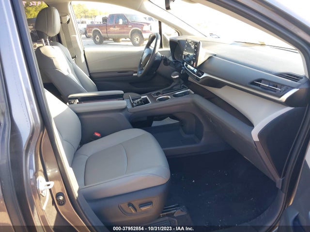 2023 TOYOTA SIENNA XLE VIN: 5TDYRKECXPS154469