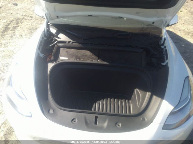 7SAYGDEE9NF324652 Tesla Model Y Long Range