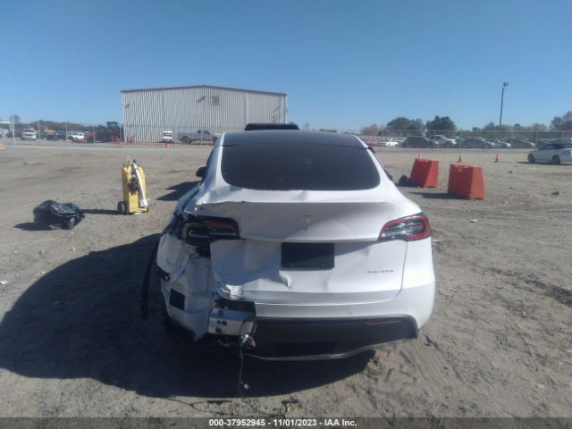 7SAYGDEE9NF324652 Tesla Model Y Long Range