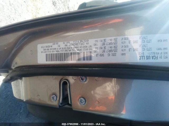 2019 JEEP CHEROKEE LATITUDE FWD VIN: 1C4PJLCB8KD242931