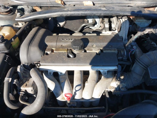 2003 VOLVO V70 2.4L VIN: YV1SW61T332330155