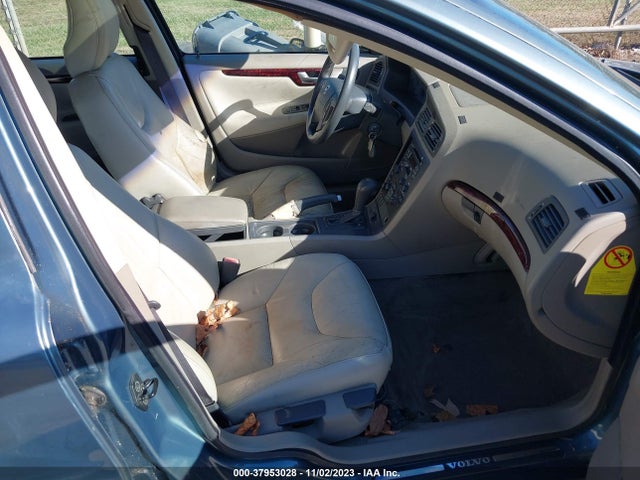 2003 VOLVO V70 2.4L VIN: YV1SW61T332330155