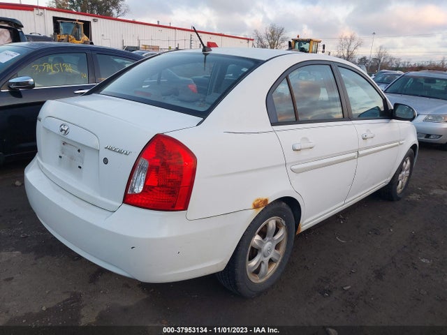 2006 HYUNDAI ACCENT GLS VIN: KMHCN46C76U038653