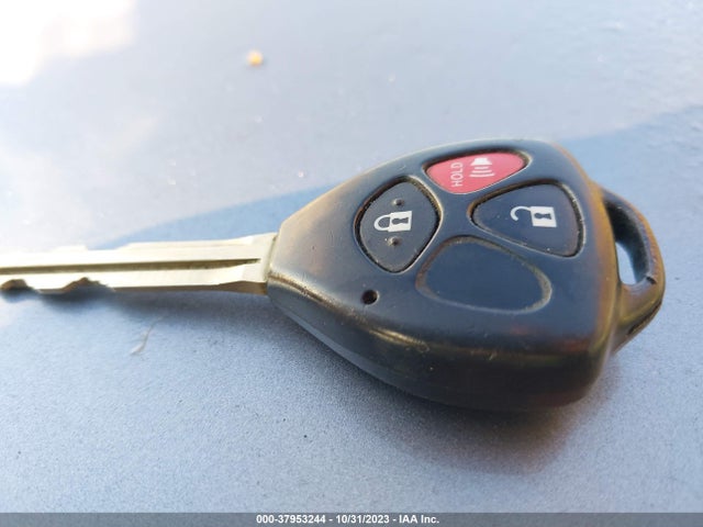 2009 SCION XB VIN: JTLKE50E191077572