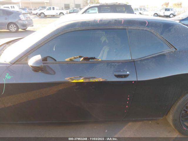 2C3CDYBT4EH256219 Dodge Challenger R/t