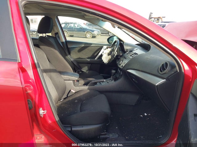 2012 MAZDA MAZDA3 S TOURING VIN: JM1BL1L51C1587806