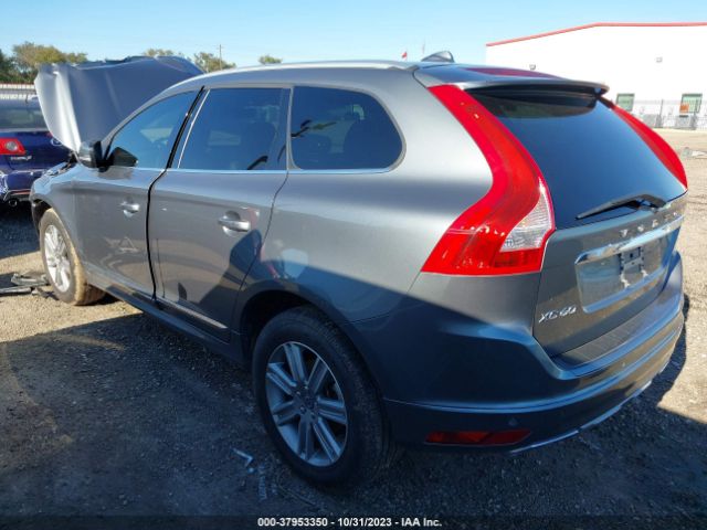 2017 VOLVO XC60 YV440MDU1H2039053 Photo 2