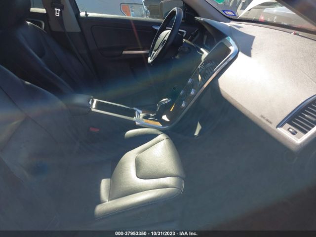 2017 VOLVO XC60 YV440MDU1H2039053 Photo 7