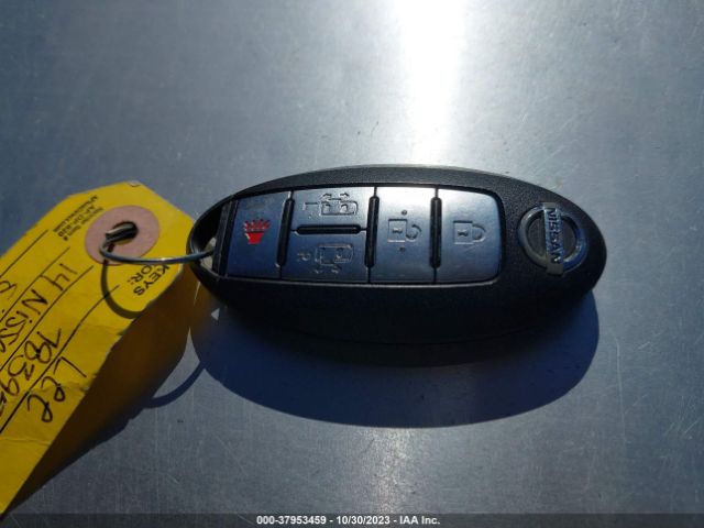 JN8AE2KP6E9108223 Nissan Quest Sv