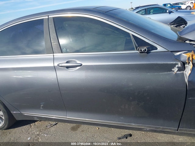 Hyundai Genesis 3.8 2015 KMHGN4JE0FU068992 Image 12