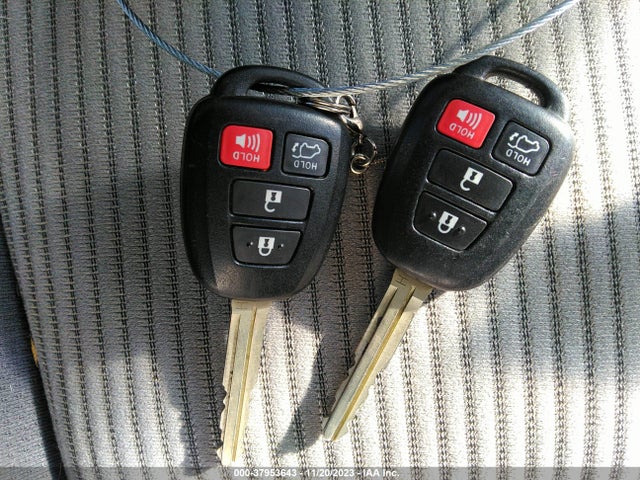 Toyota Rav4 Xle 2015 JTMRFREV1FD141479 Image 11