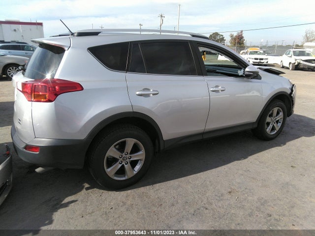 Toyota Rav4 Xle 2015 JTMRFREV1FD141479 Image 4