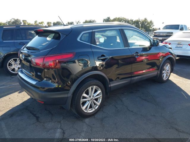 JN1BJ1CP5HW034371 Nissan Rogue Sport Sv