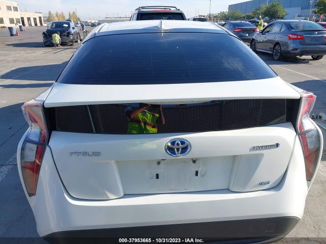 2016 TOYOTA PRIUS TWO ECO VIN: JTDKARFUXG3023928