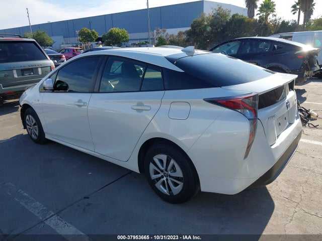 2016 TOYOTA PRIUS TWO ECO VIN: JTDKARFUXG3023928