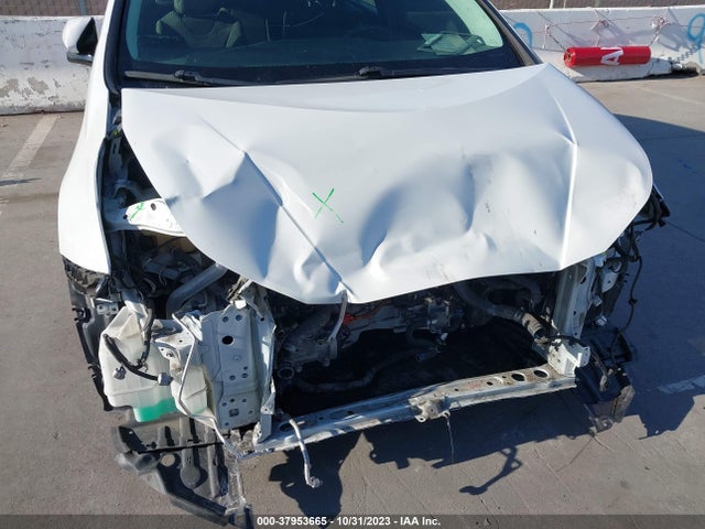 2016 TOYOTA PRIUS TWO ECO VIN: JTDKARFUXG3023928