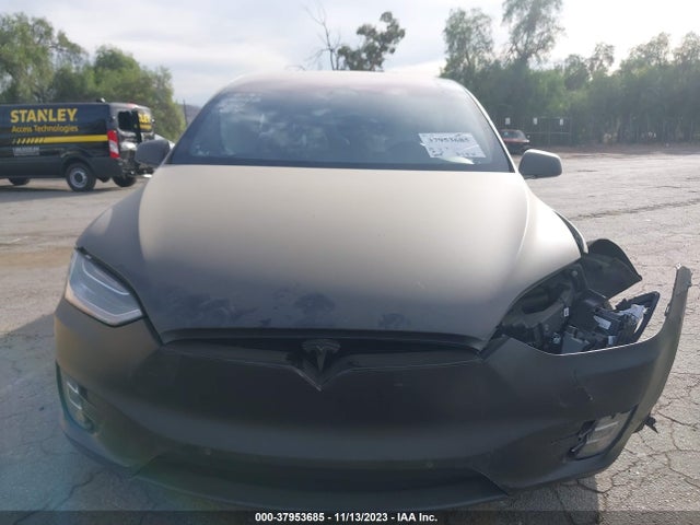 5YJXCBE22JF135950 Tesla Model X 75d/p100d/100d
