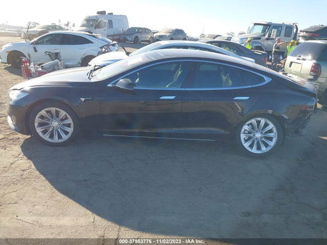 5YJSA1E18HF196778 Tesla Model S 60/75