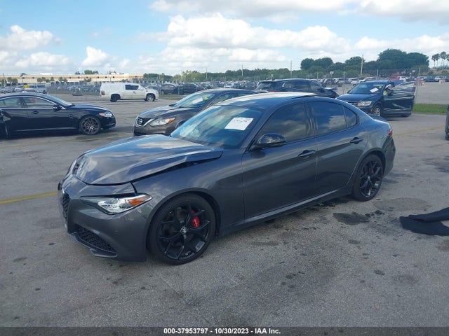 ZARFAMBN1M7645430 Alfa Romeo Giulia Ti Rwd