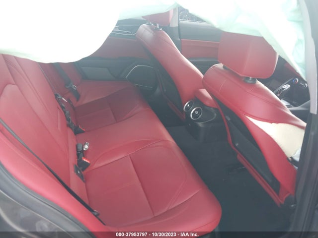 ZARFAMBN1M7645430 Alfa Romeo Giulia Ti Rwd
