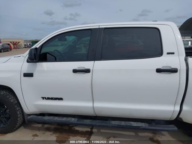 5TFEY5F12MX296132 Toyota Tundra Sr5