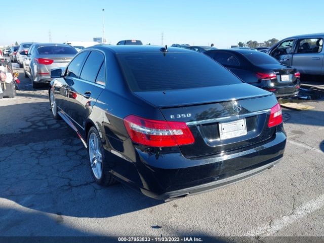 2011 MERCEDES-BENZ E-CLASS WDDHF5GB7BA498030 Photo 2