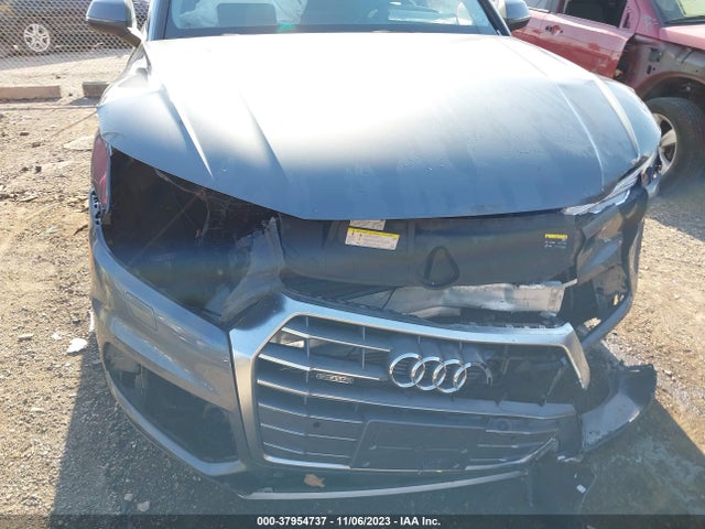 Audi Q5 2.0t Premium 2018 WA1BNAFY6J2017205 Image 12