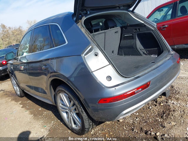 Audi Q5 2.0t Premium 2018 WA1BNAFY6J2017205 Image 3