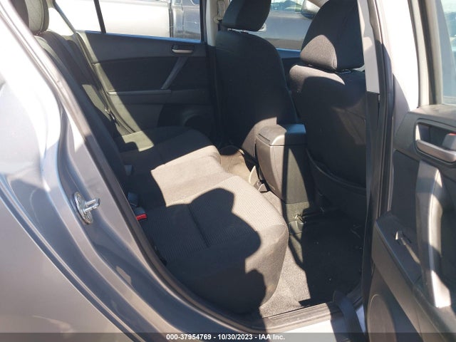 2013 MAZDA MAZDA3 I SPORT VIN: JM1BL1UP6D1765291
