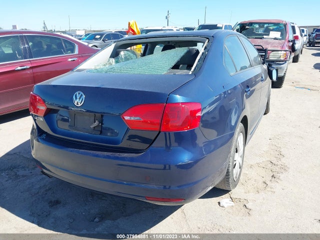 2012 VOLKSWAGEN JETTA 2.0L S VIN: 3VW2K7AJ0CM389689