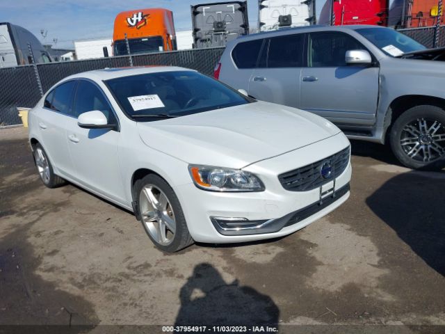 2016 VOLVO S60 YV126MFK2G2409827