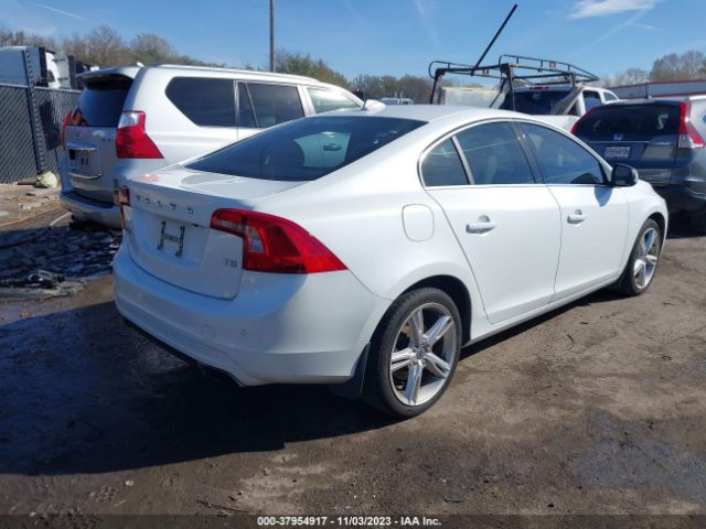 2016 VOLVO S60 YV126MFK2G2409827 Photo 3