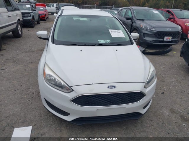 Ford FOCUS SE 2017 1FADP3K2XHL272830 Image 6