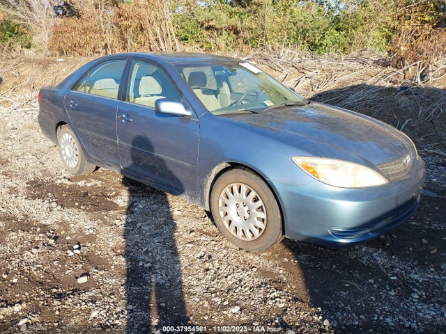 2002 TOYOTA CAMRY XLE VIN: 4T1BE32K32U533476