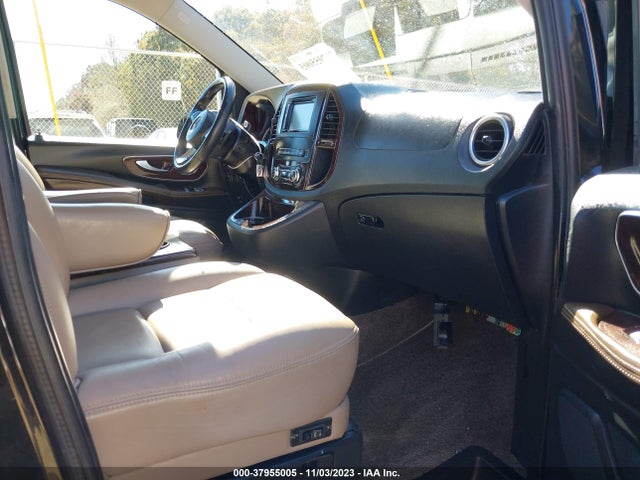2018 MERCEDES-BENZ METRIS VIN: WD4PG2EE2J3411593