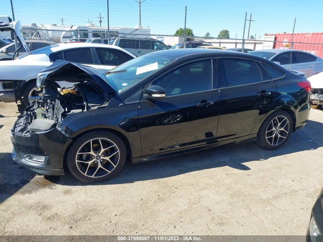 Ford FOCUS SE 2016 1FADP3F29GL252948 Image 14