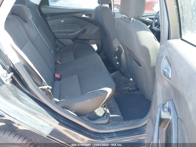 Ford FOCUS SE 2016 1FADP3F29GL252948 Image 8