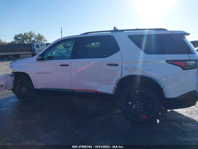 Chevrolet Traverse Premier 2018 1GNERKKWXJJ134428 Image 14