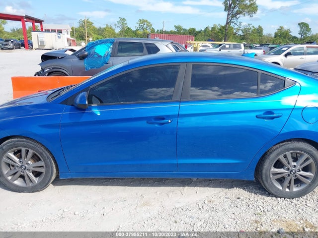 2017 HYUNDAI ELANTRA SE VIN: 5NPD84LFXHH082626