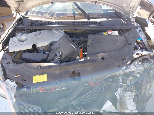 JTHKD5BH8E2196390 Lexus Ct 200h Hybrid