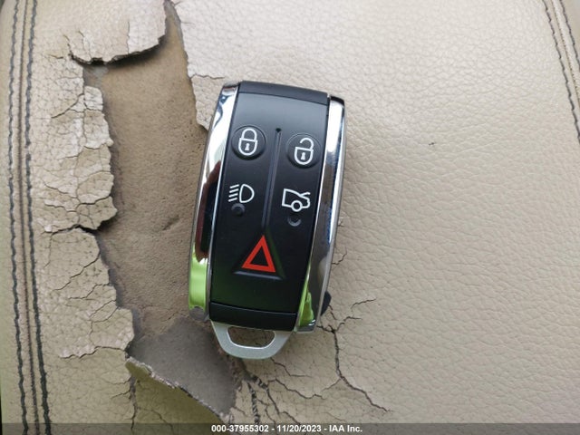 2009 JAGUAR XF SAJWA05B29HR39975 Photo 10