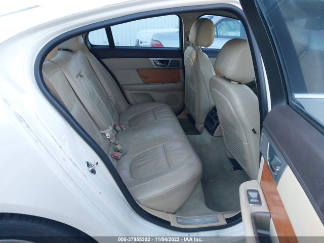 2009 JAGUAR XF SAJWA05B29HR39975 Photo 7