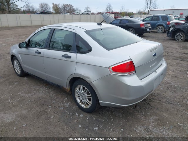 2010 FORD FOCUS SE VIN: 1FAHP3FN9AW127174