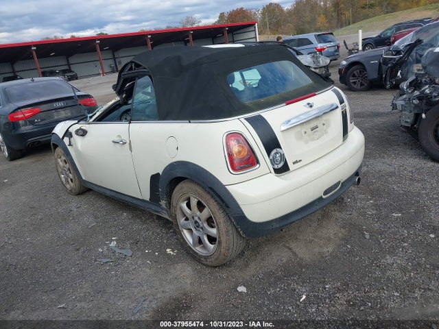 2010 MINI COOPER WMWMR3C53ATU98658 Photo 2