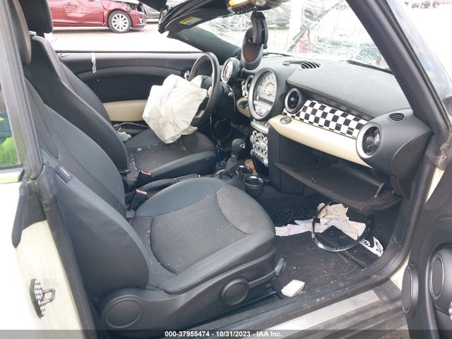 2010 MINI COOPER WMWMR3C53ATU98658 Photo 4
